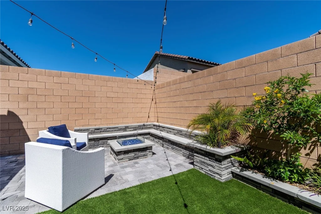 10968 Tracy Stevens, Las Vegas, NV 89166
