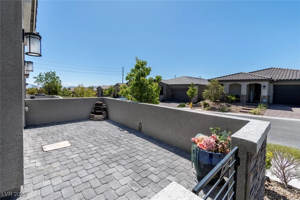 10968 Tracy Stevens, Las Vegas, NV 89166