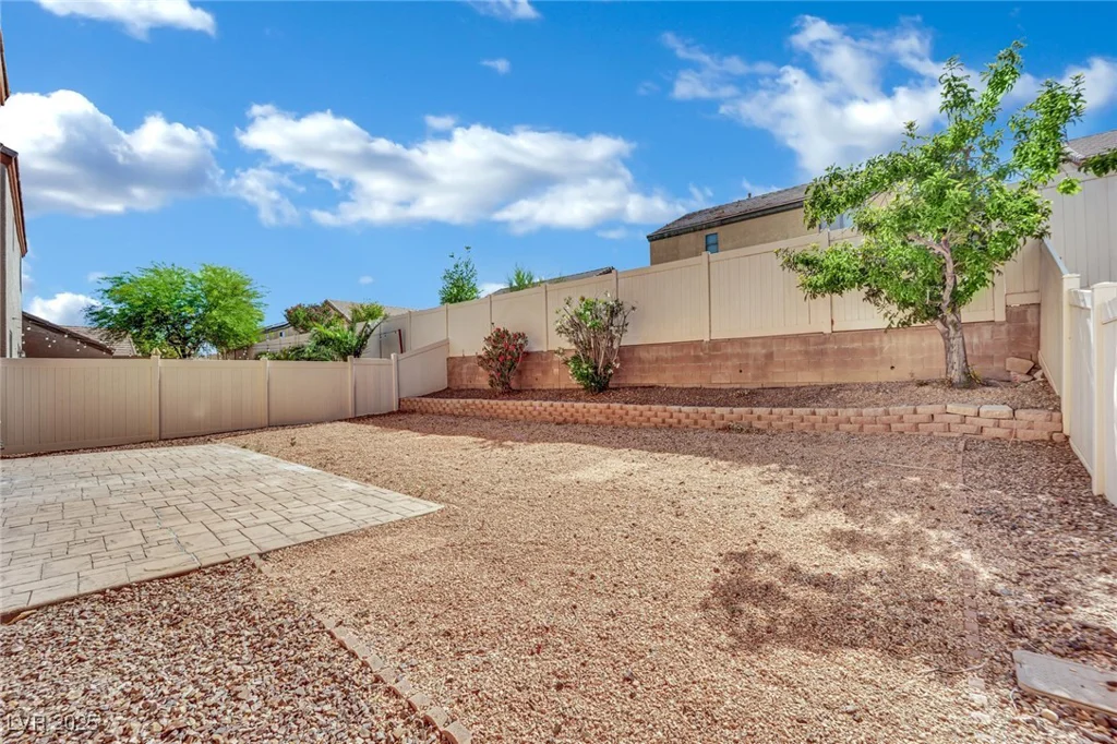 6525 Bismark Hills, North Las Vegas, NV 89084