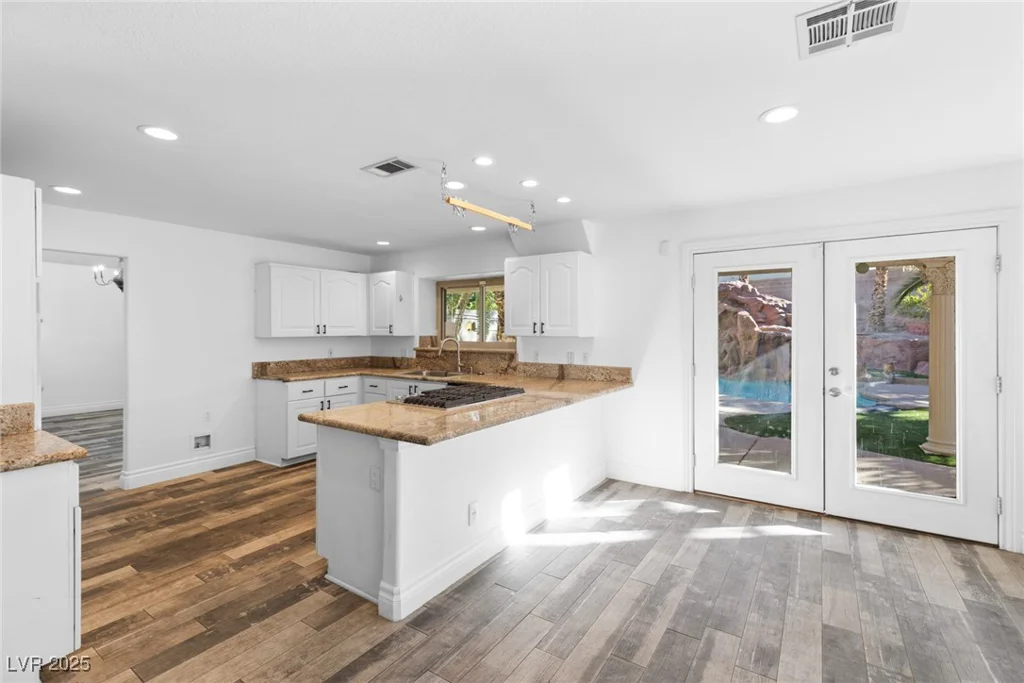 356 Clark, Henderson, NV 89074