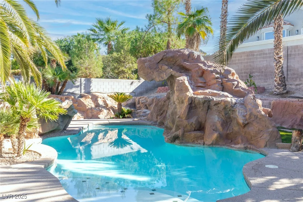 356 Clark, Henderson, NV 89074