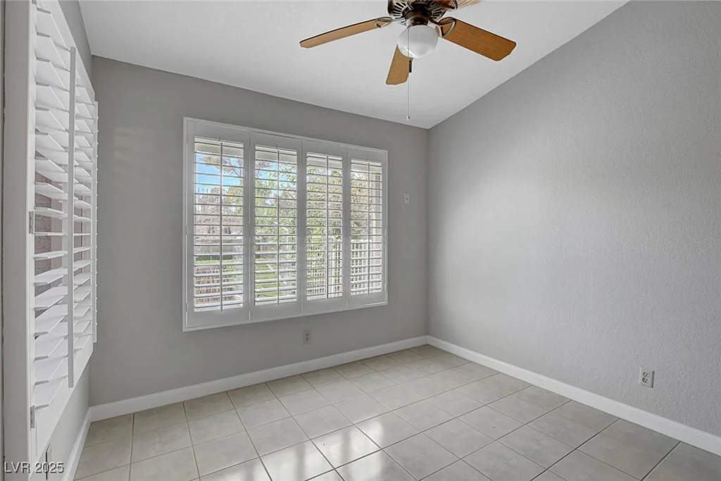 4905 Ocean Shores, Las Vegas, NV 89130