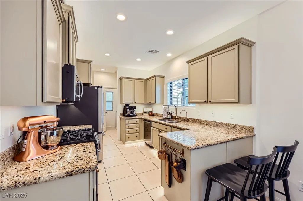 8091 Mosaic Sunrise, Las Vegas, NV 89166