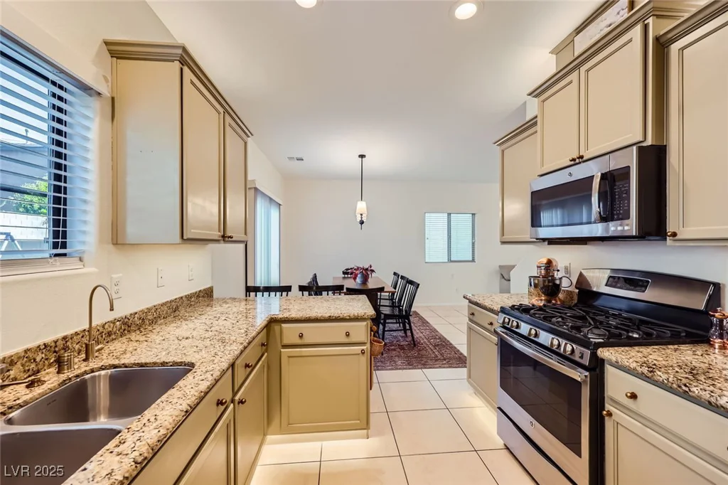 8091 Mosaic Sunrise, Las Vegas, NV 89166