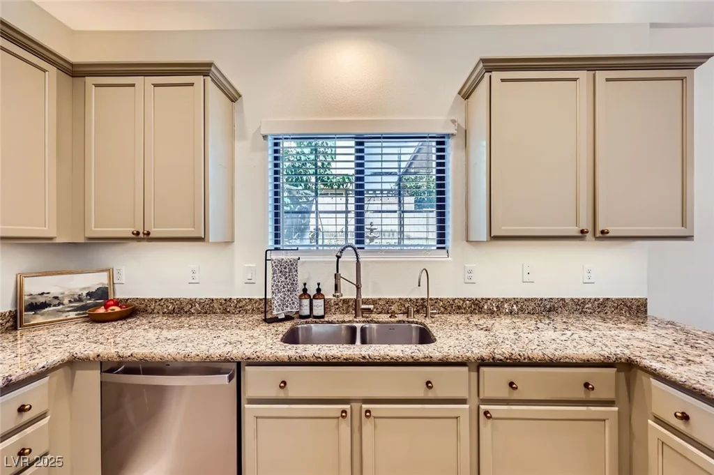 8091 Mosaic Sunrise, Las Vegas, NV 89166
