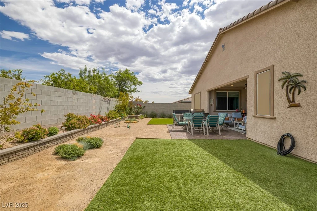 1401 Cattail Falls, Boulder City, NV 89005