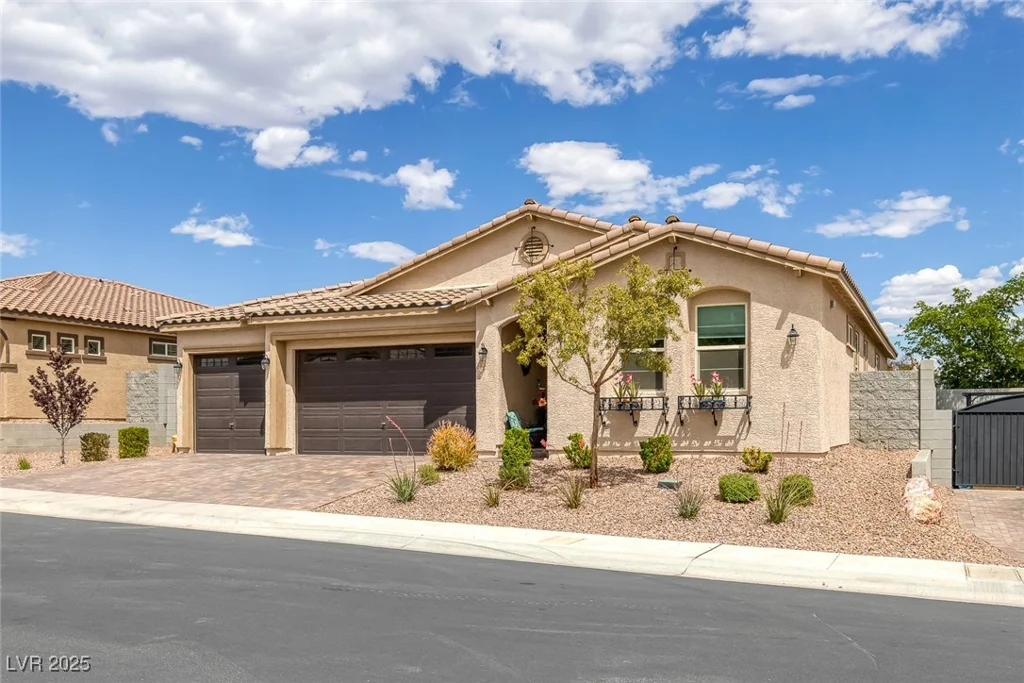 1401 Cattail Falls, Boulder City, NV 89005