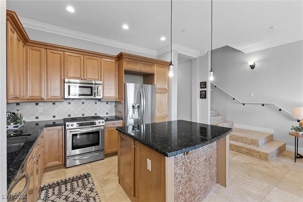 20 Via Visione, Henderson, NV 89011