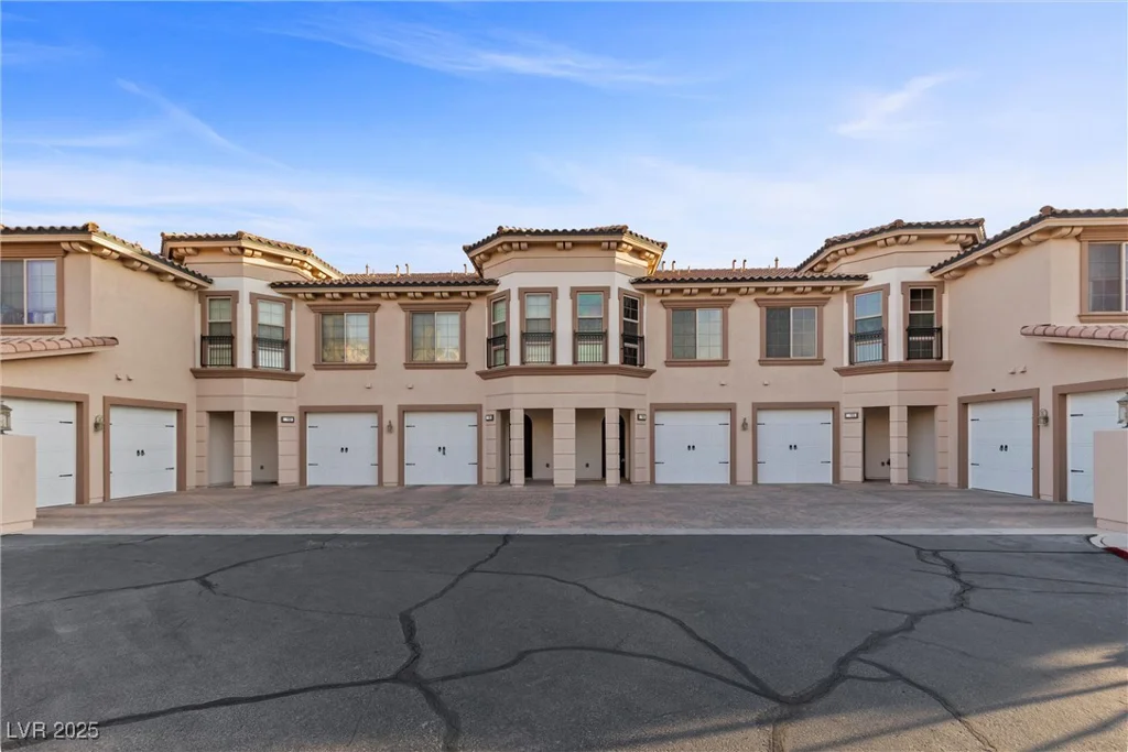 20 Via Visione, Henderson, NV 89011