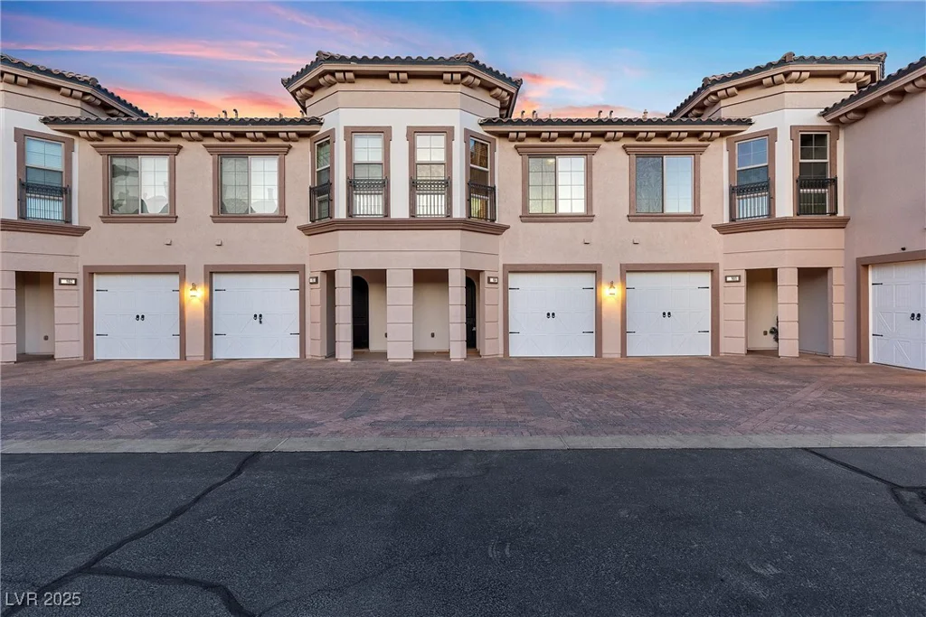 20 Via Visione, Henderson, NV 89011