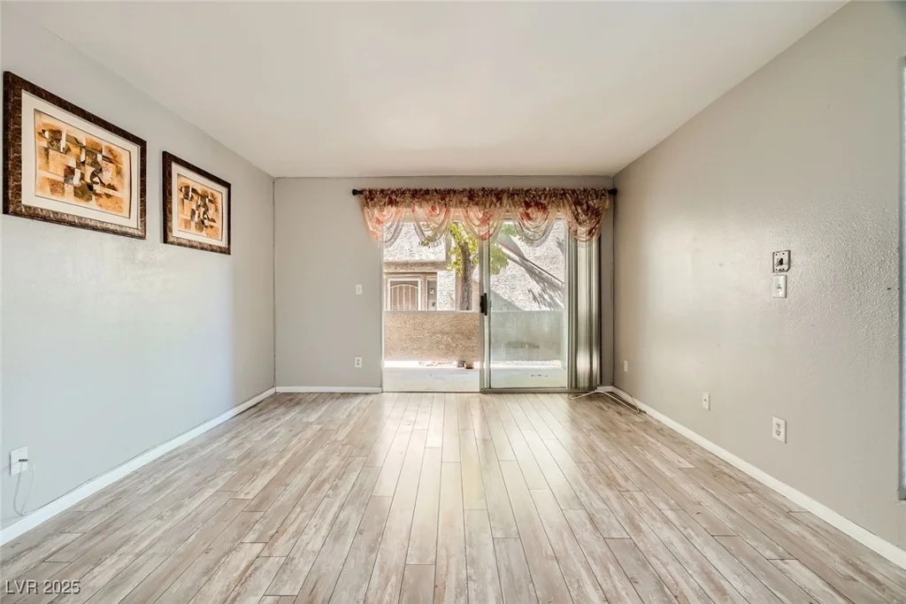 4955 Lindell, Las Vegas, NV 89118