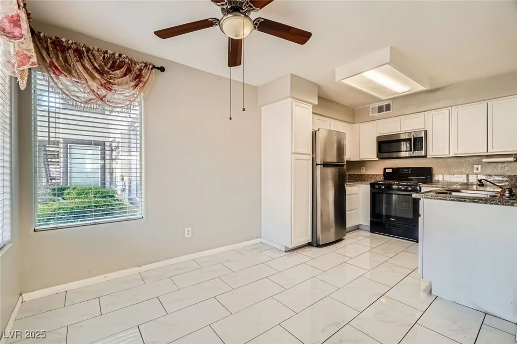 4955 Lindell, Las Vegas, NV 89118