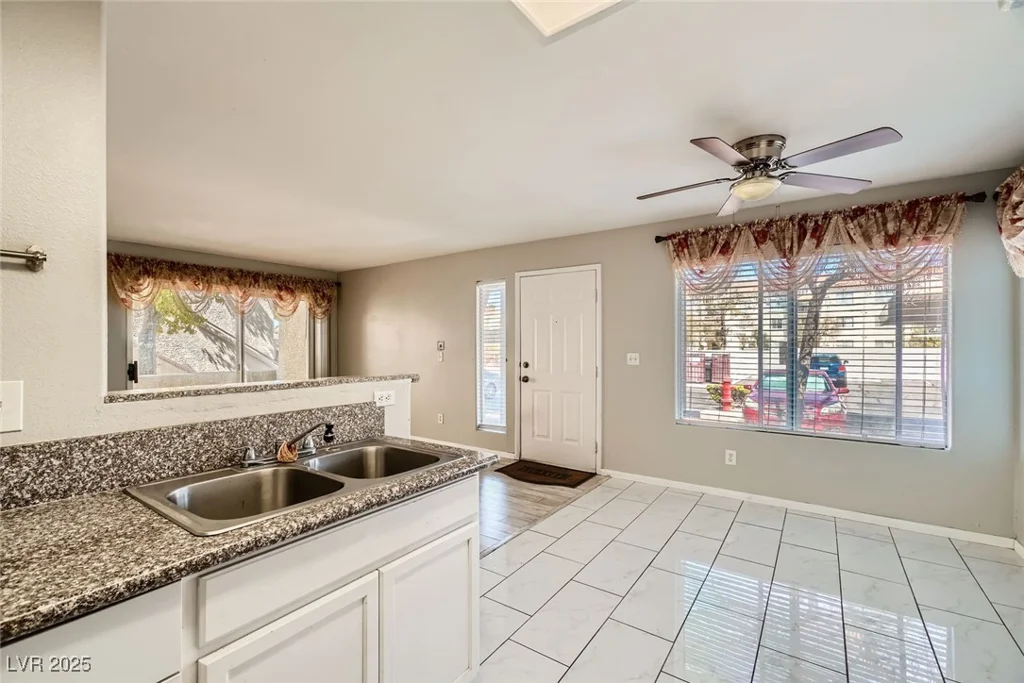 4955 Lindell, Las Vegas, NV 89118