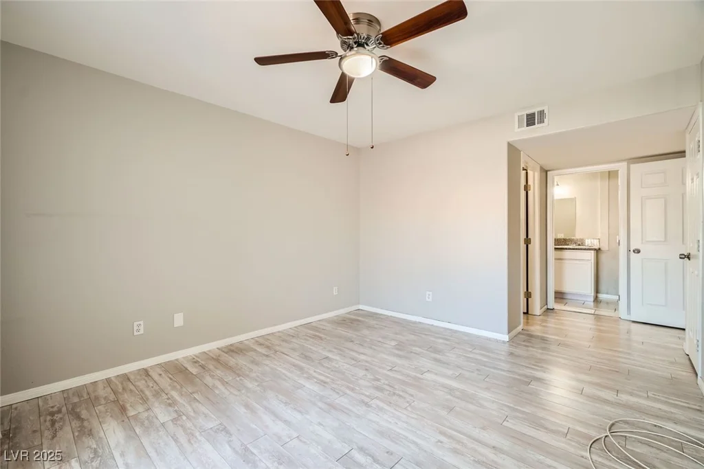 4955 Lindell, Las Vegas, NV 89118