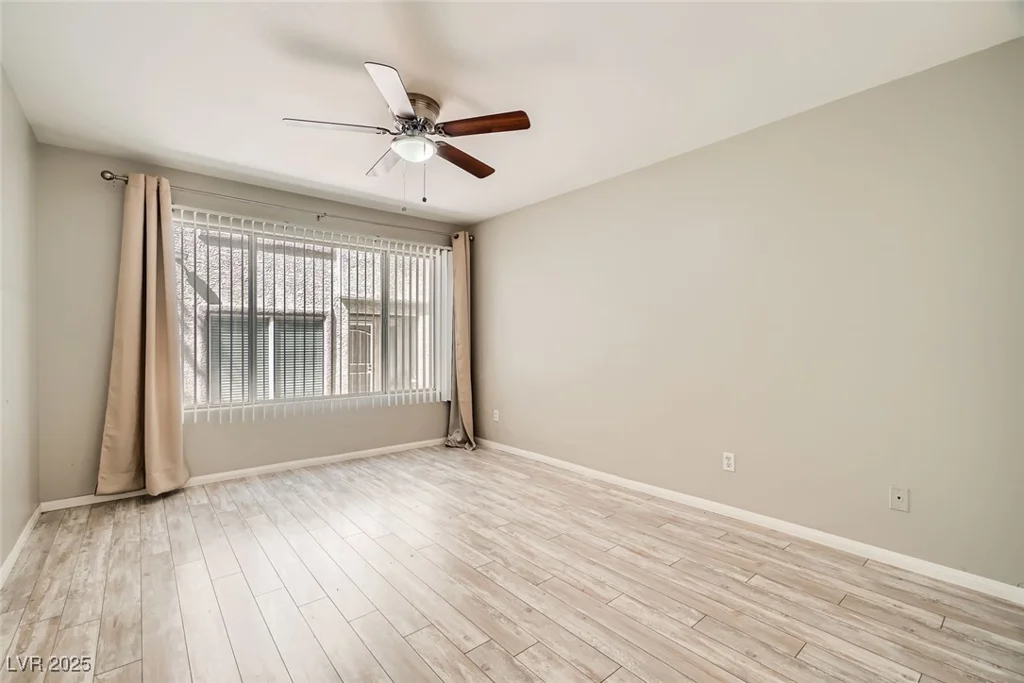 4955 Lindell, Las Vegas, NV 89118