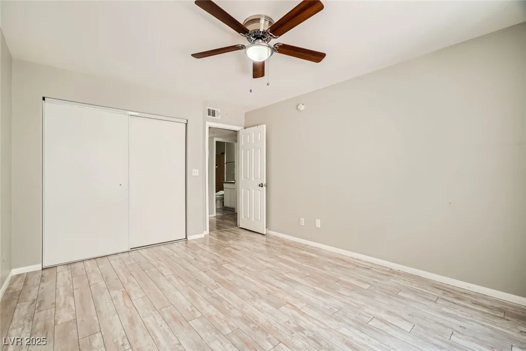 4955 Lindell, Las Vegas, NV 89118