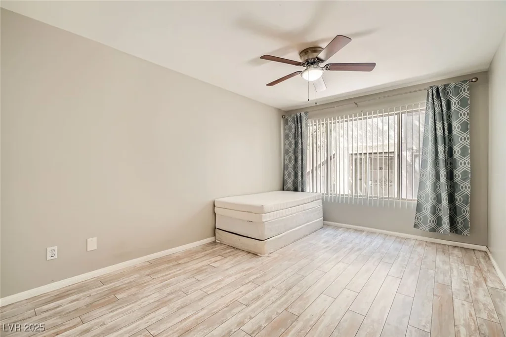 4955 Lindell, Las Vegas, NV 89118