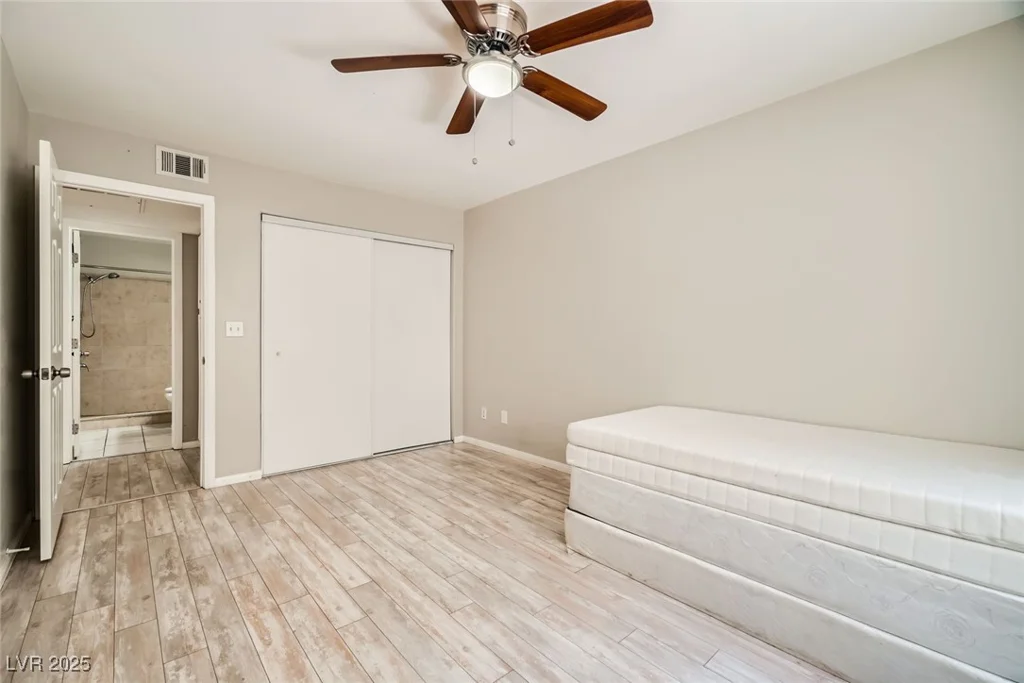 4955 Lindell, Las Vegas, NV 89118