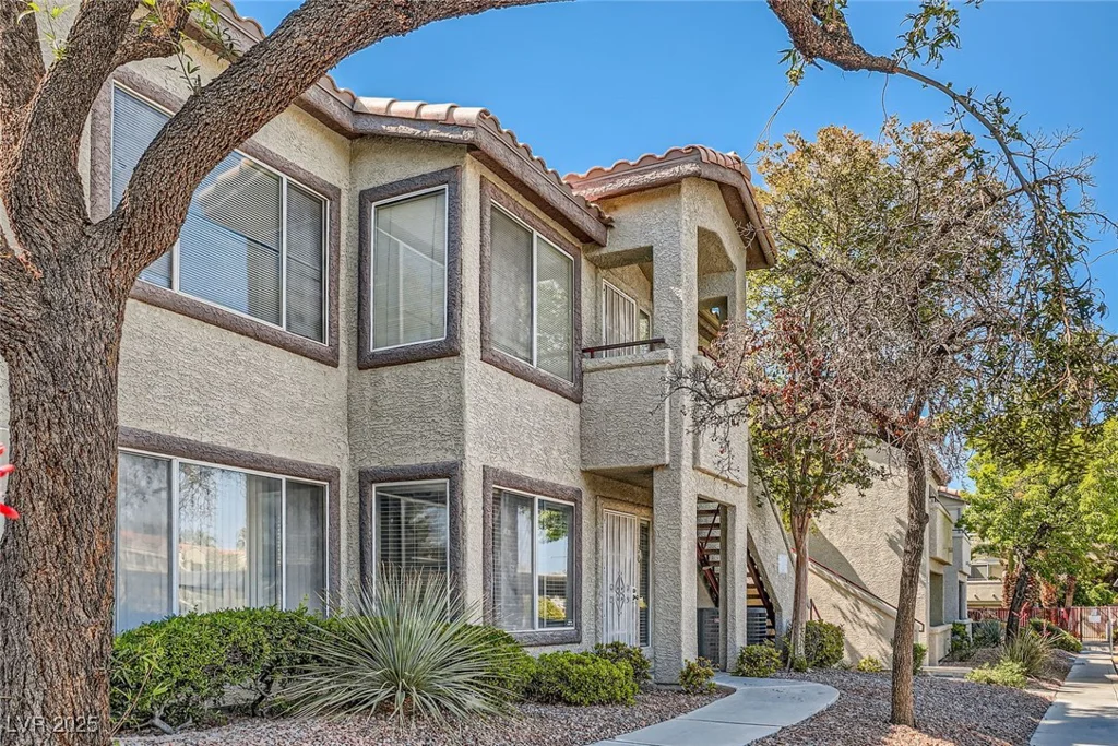 4955 Lindell, Las Vegas, NV 89118