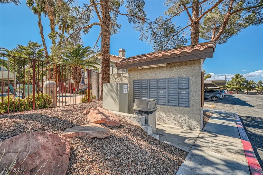 4955 Lindell, Las Vegas, NV 89118