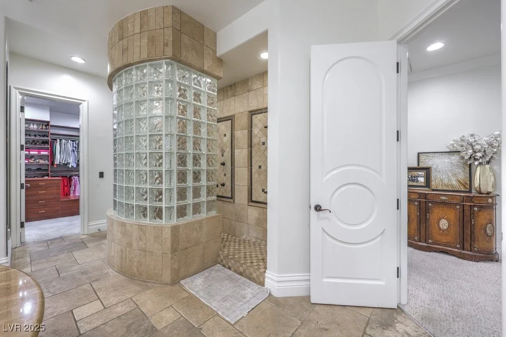 3051 Traverse Creek, Las Vegas, NV 89135