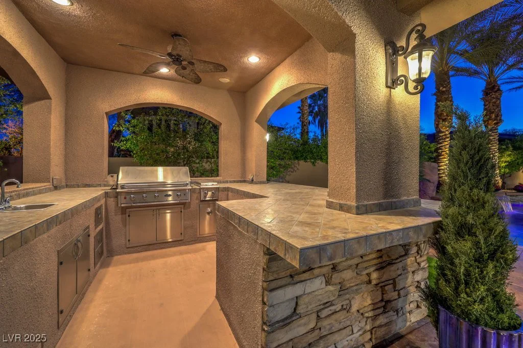 3051 Traverse Creek, Las Vegas, NV 89135