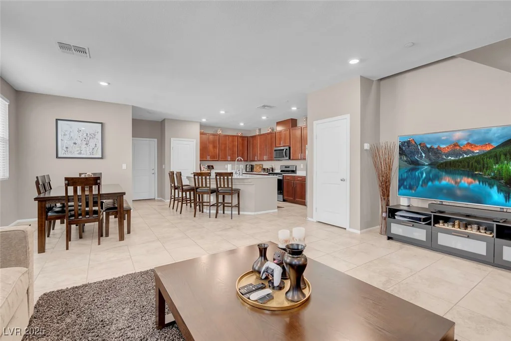 946 Belton Lake, North Las Vegas, NV 89086