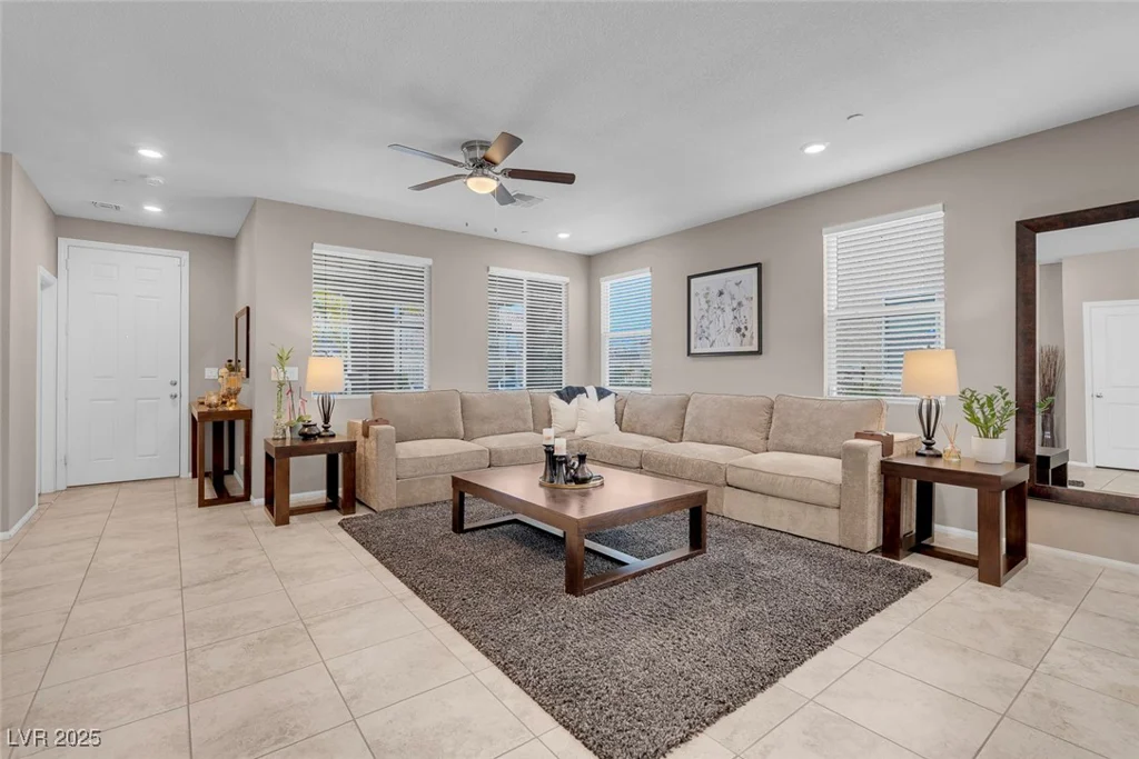 946 Belton Lake, North Las Vegas, NV 89086
