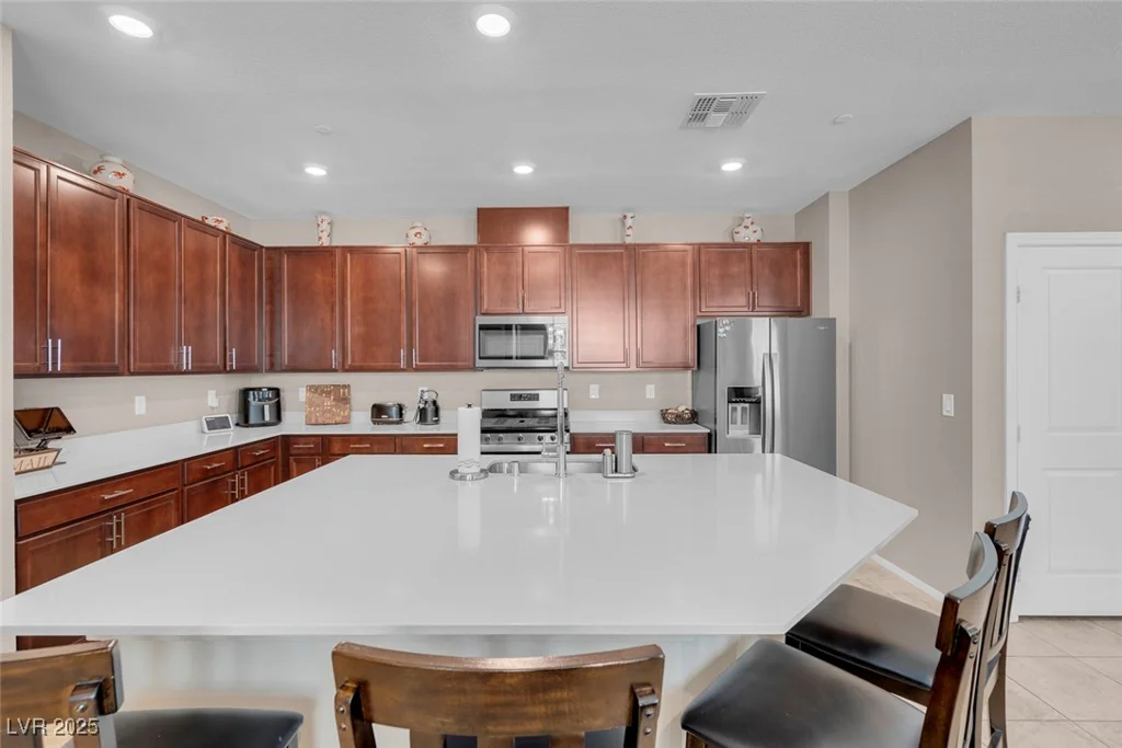 946 Belton Lake, North Las Vegas, NV 89086