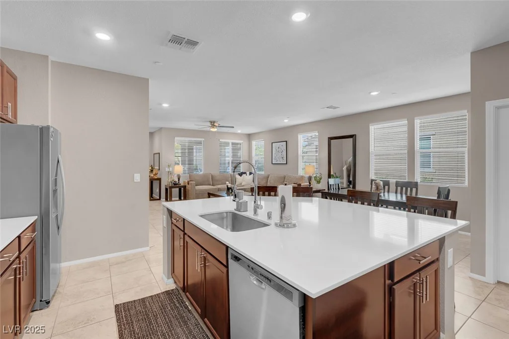 946 Belton Lake, North Las Vegas, NV 89086