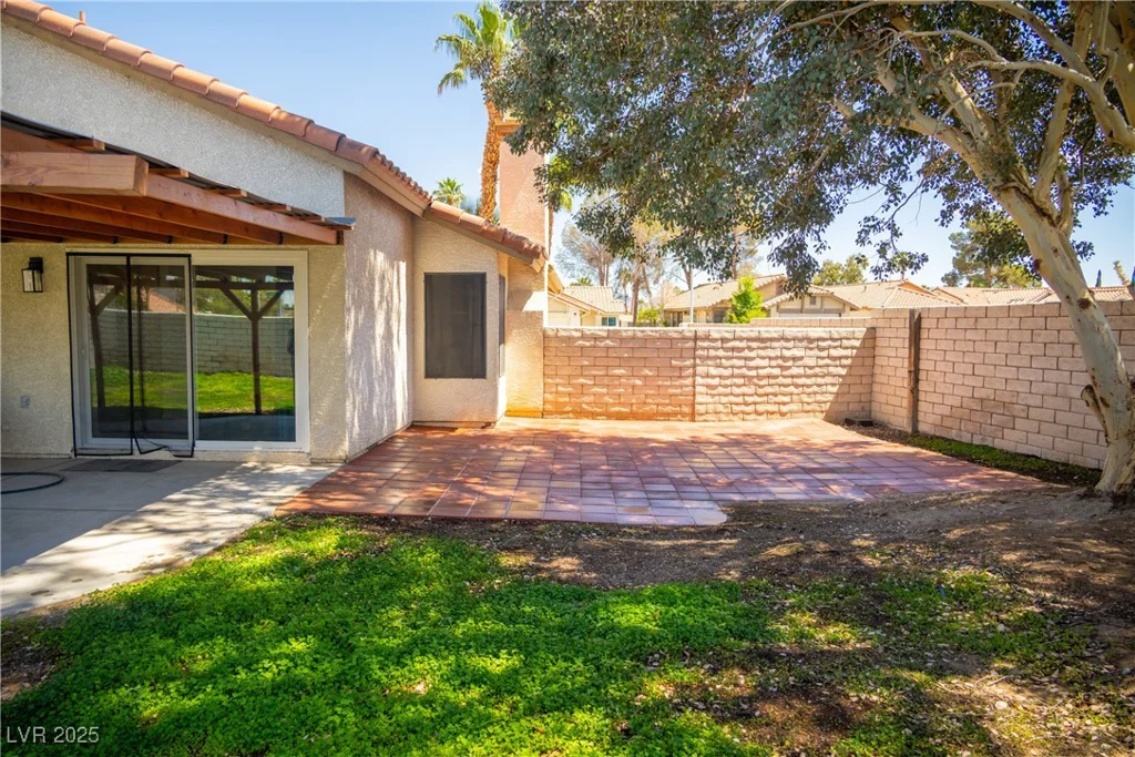 684 Whispering Palms, Las Vegas, NV 89123