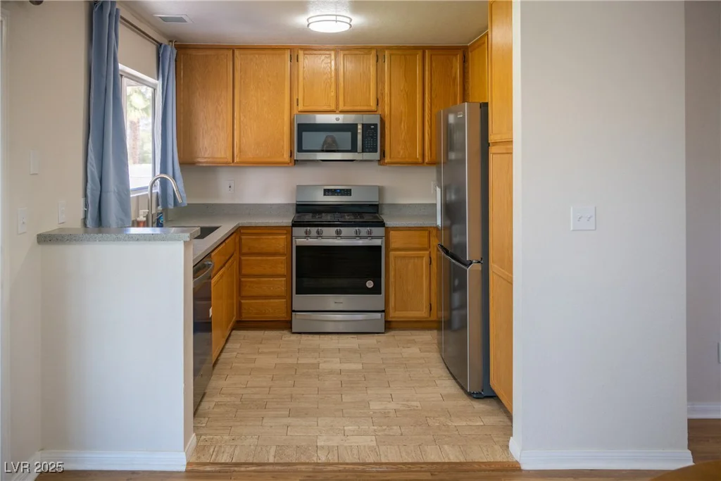 684 Whispering Palms, Las Vegas, NV 89123