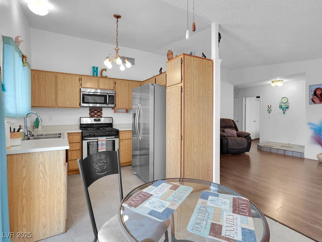 7268 Wichita, Las Vegas, NV 89119