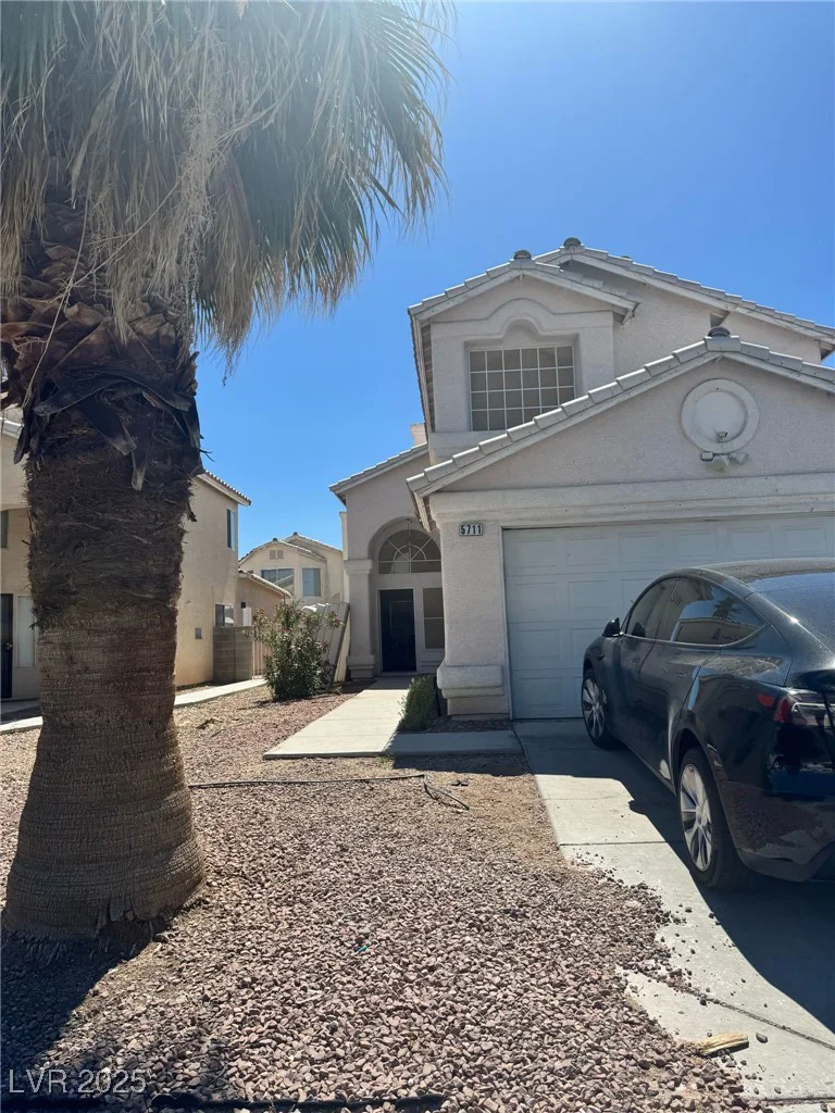 5711 Roundrock, Las Vegas, NV 89142