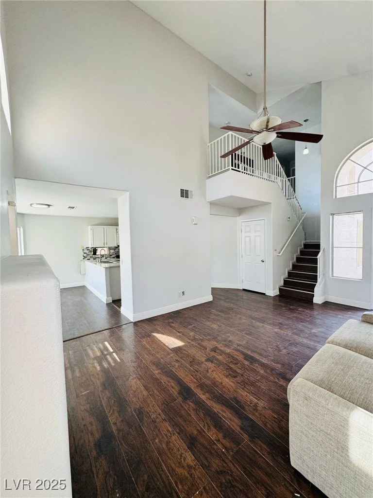 5711 Roundrock, Las Vegas, NV 89142