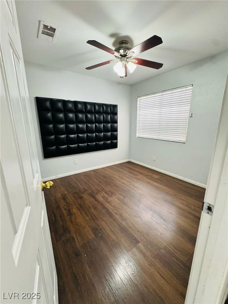 5711 Roundrock, Las Vegas, NV 89142