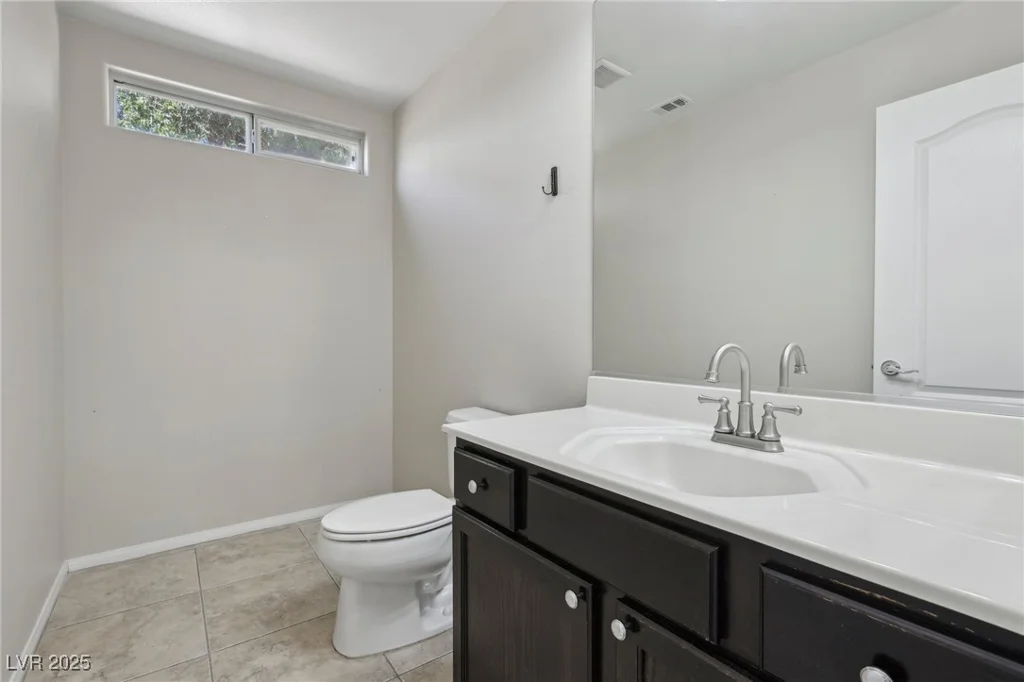 5655 Danforth, Las Vegas, NV 89141