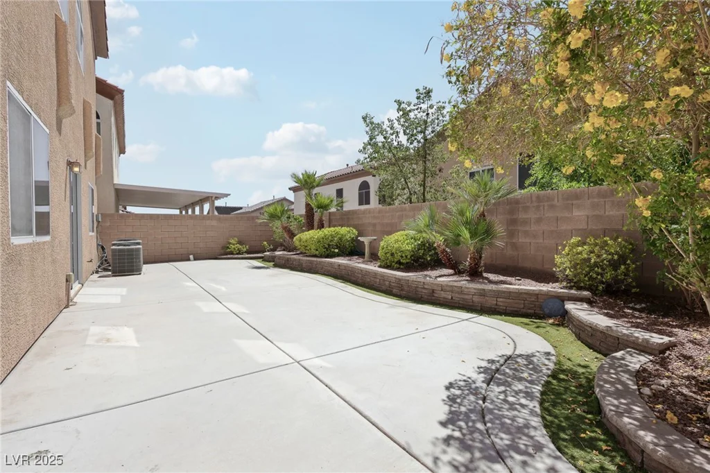 5655 Danforth, Las Vegas, NV 89141