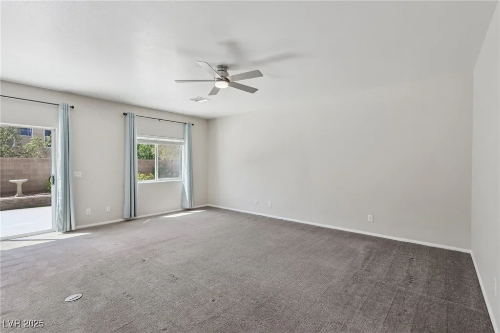 5655 Danforth, Las Vegas, NV 89141