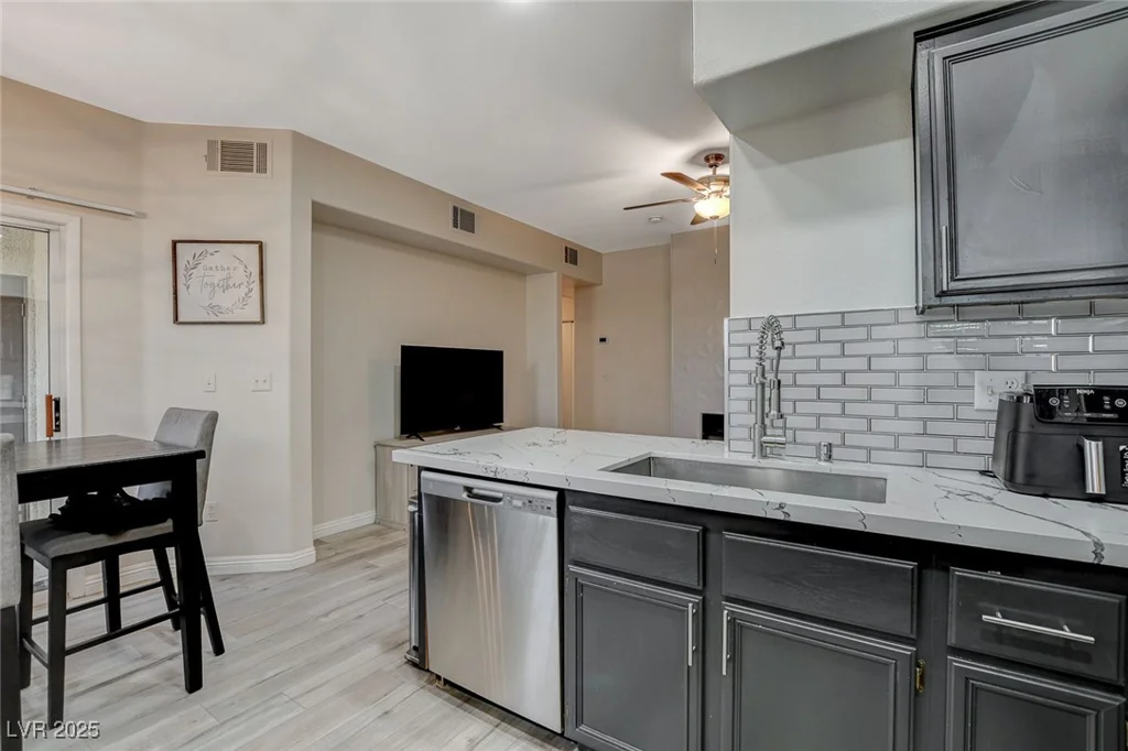 9050 Warm Springs, Las Vegas, NV 89148