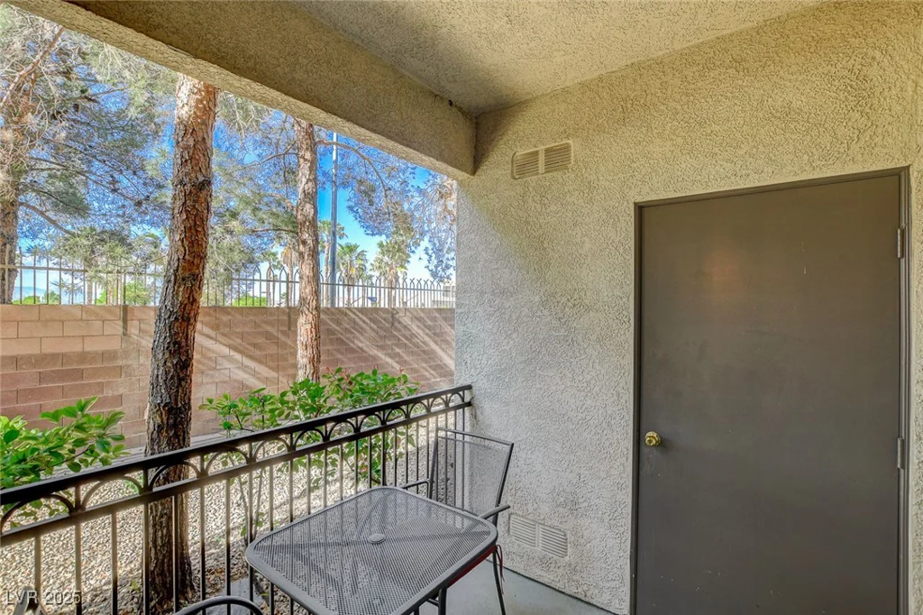 9050 Warm Springs, Las Vegas, NV 89148