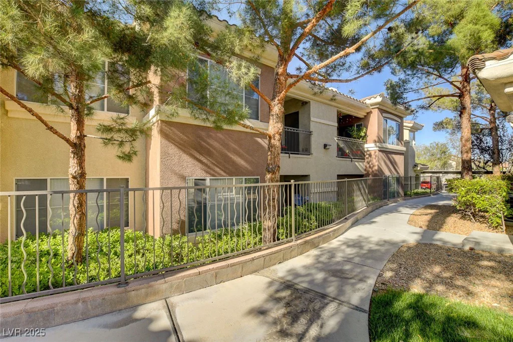 9050 Warm Springs, Las Vegas, NV 89148