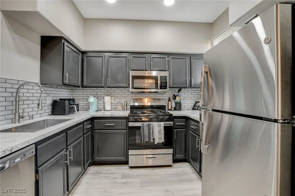 9050 Warm Springs, Las Vegas, NV 89148