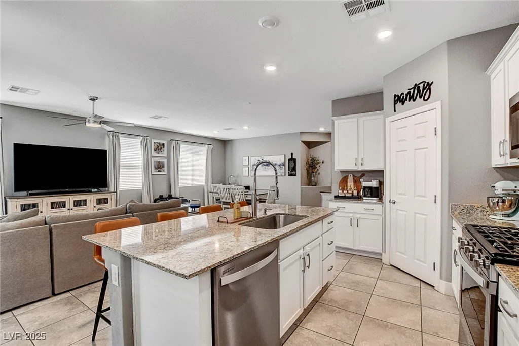 5957 Olivine Falls, Las Vegas, NV 89130