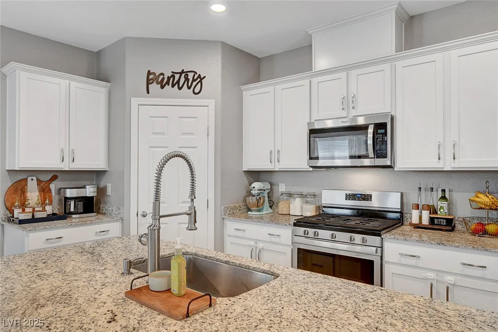 5957 Olivine Falls, Las Vegas, NV 89130