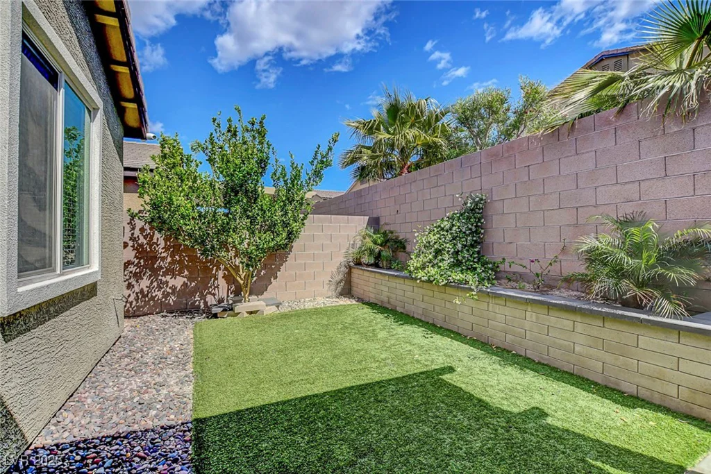 5957 Olivine Falls, Las Vegas, NV 89130