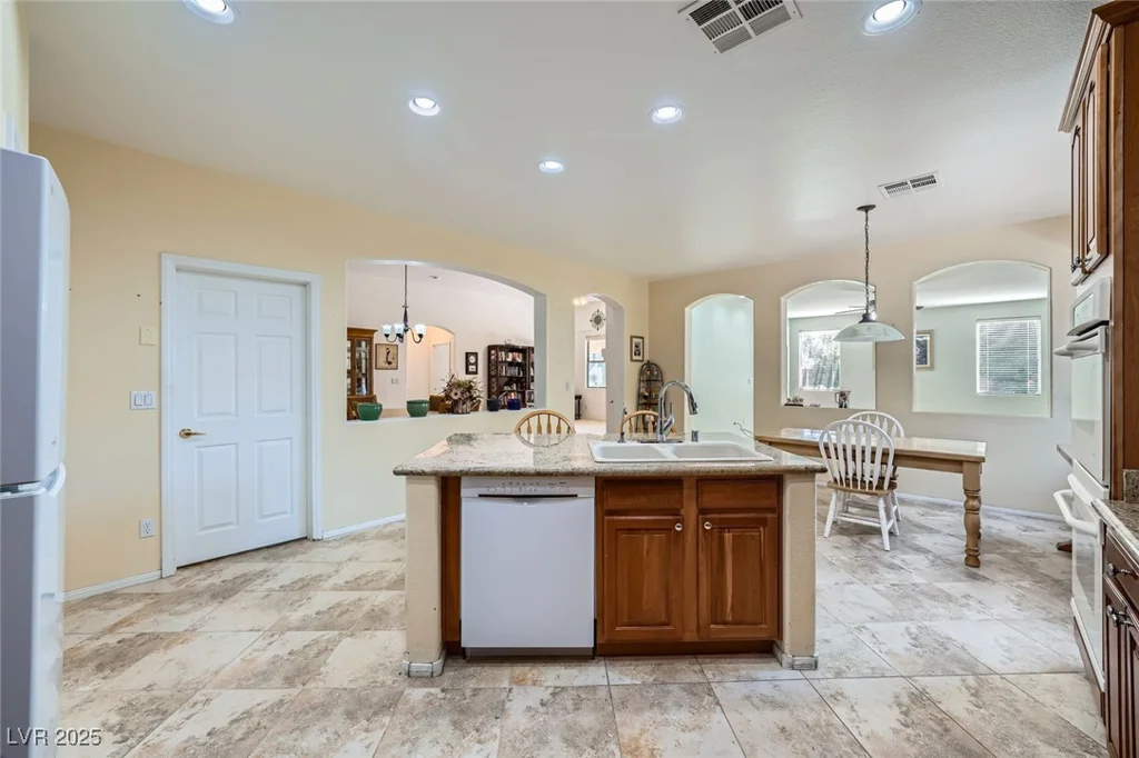 8840 Arroyo Azul, Las Vegas, NV 89131