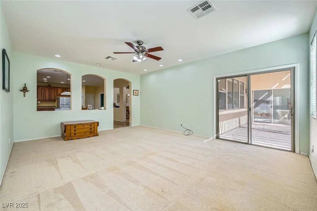 8840 Arroyo Azul, Las Vegas, NV 89131