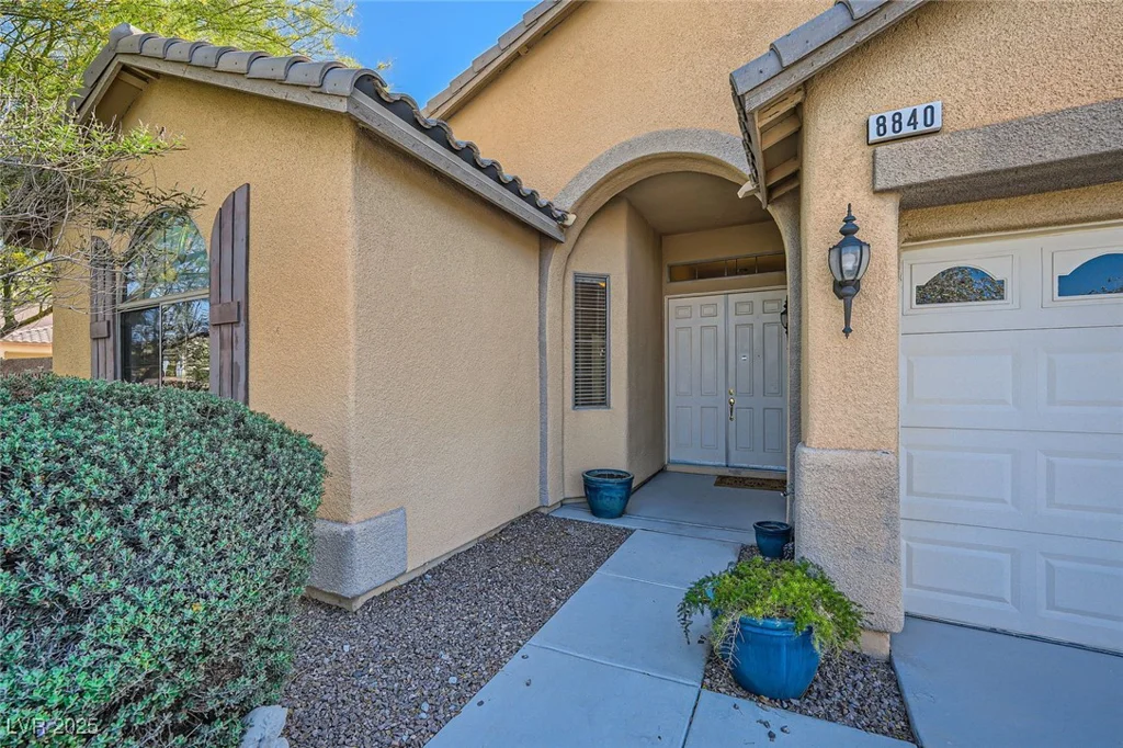 8840 Arroyo Azul, Las Vegas, NV 89131