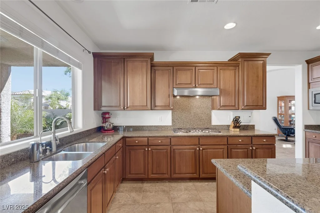 7872 Regency Park, Las Vegas, NV 89149